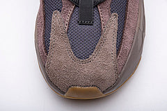 Reps Sneakers Yeezy Boost 700“Mauve” EE9614